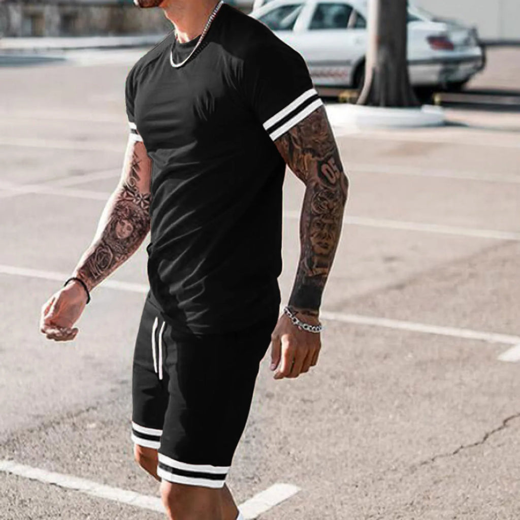 Men's Summer Loose Suit  Short-sleeved And Shorts Sporty And Casual Round-neck Two-piece