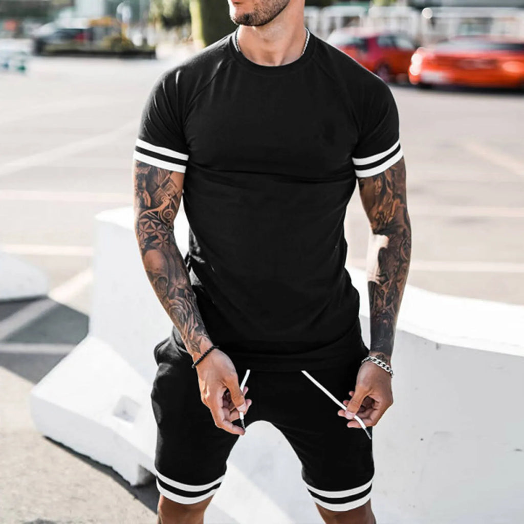 Men's Summer Loose Suit  Short-sleeved And Shorts Sporty And Casual Round-neck Two-piece